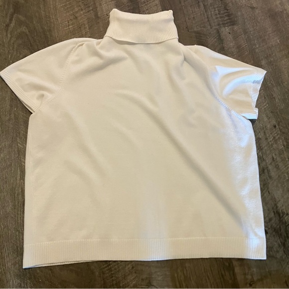 Judith Hart White Turtleneck Short Sleeve sweater - Picture 5 of 5